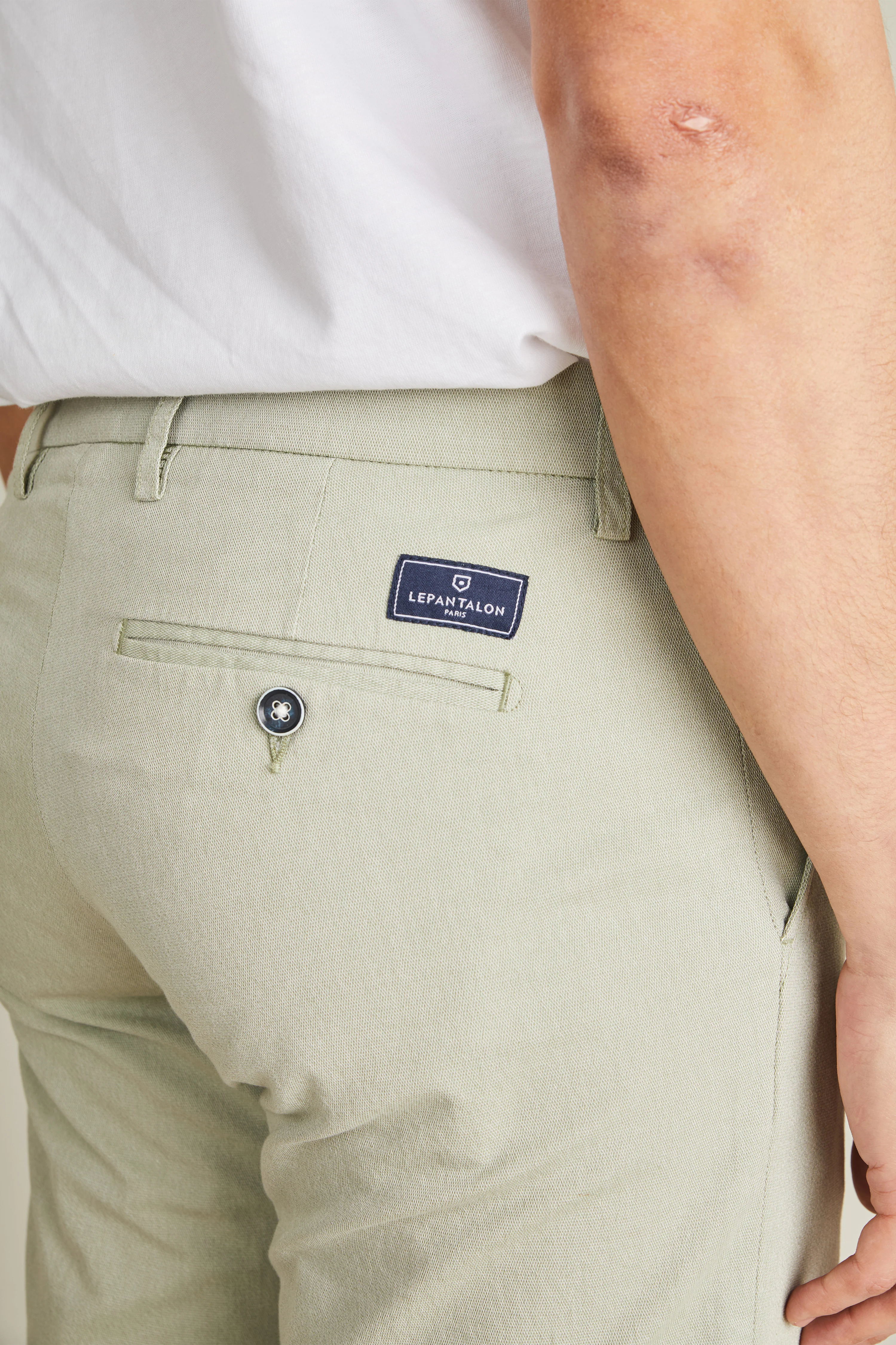 Bermuda aérien vert olive - Image 3