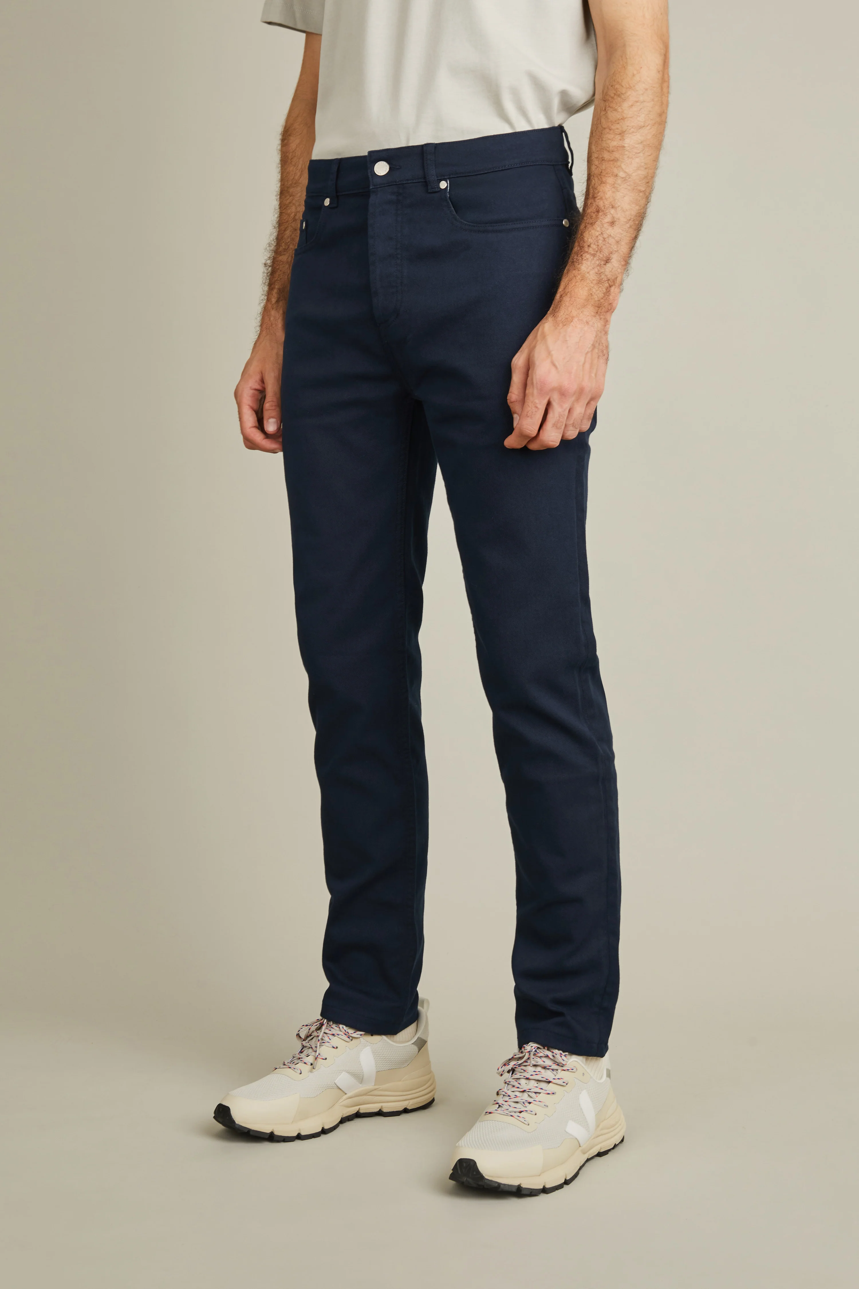 Jean coloré bleu marine - Image 4