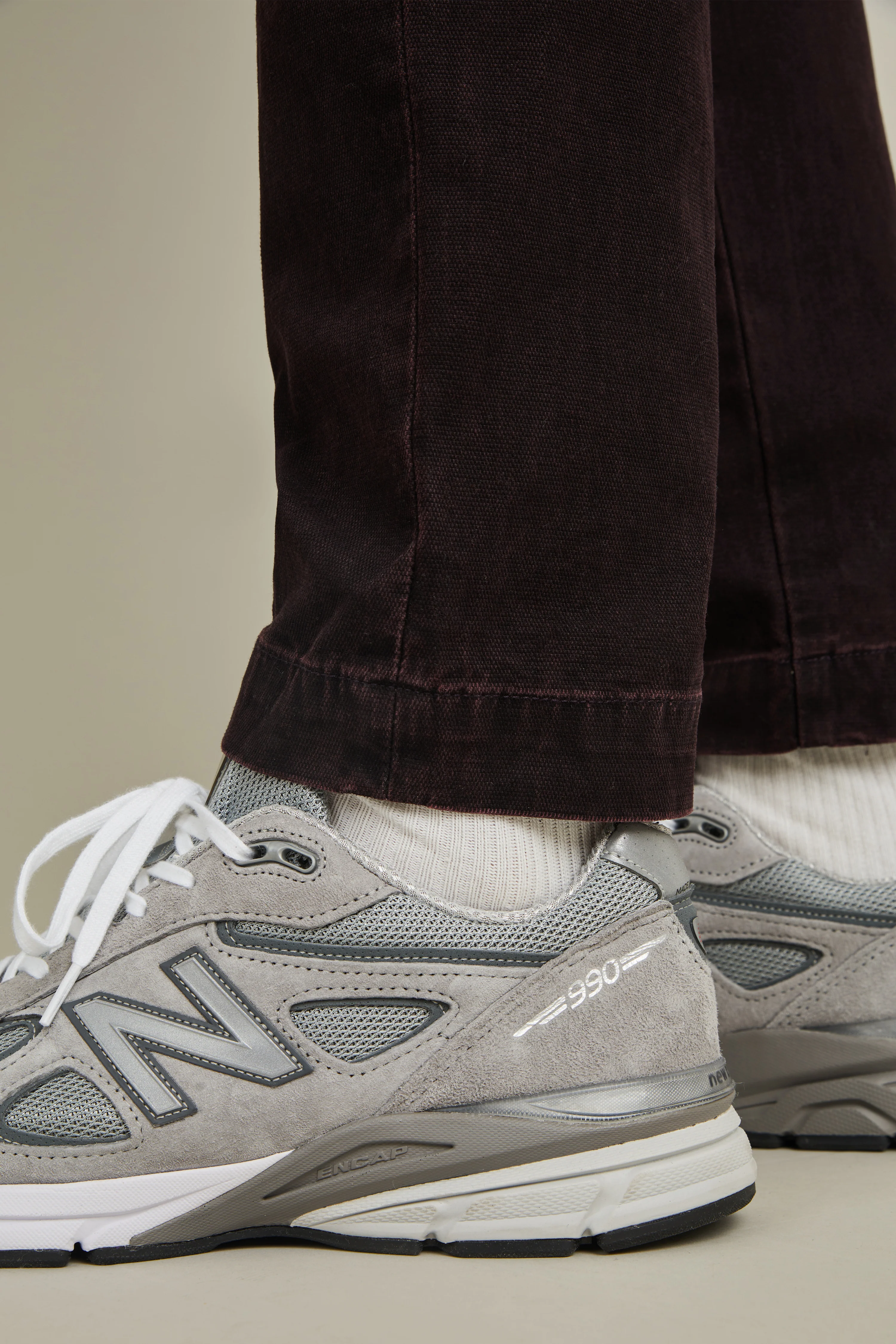 Pantalon cargo bordeaux - Image 5