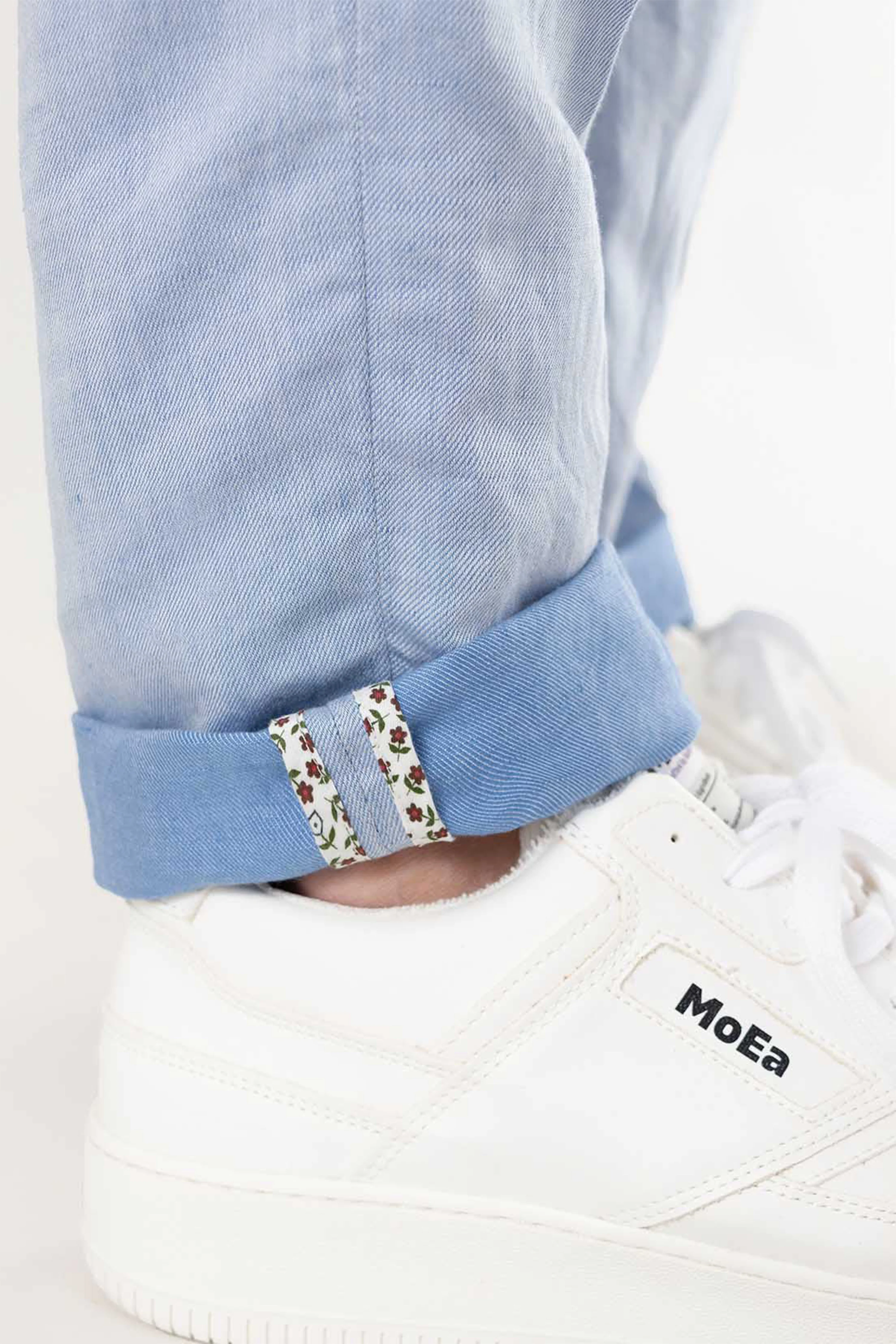 Pantalon à pinces léger bleu ciel - Image 7