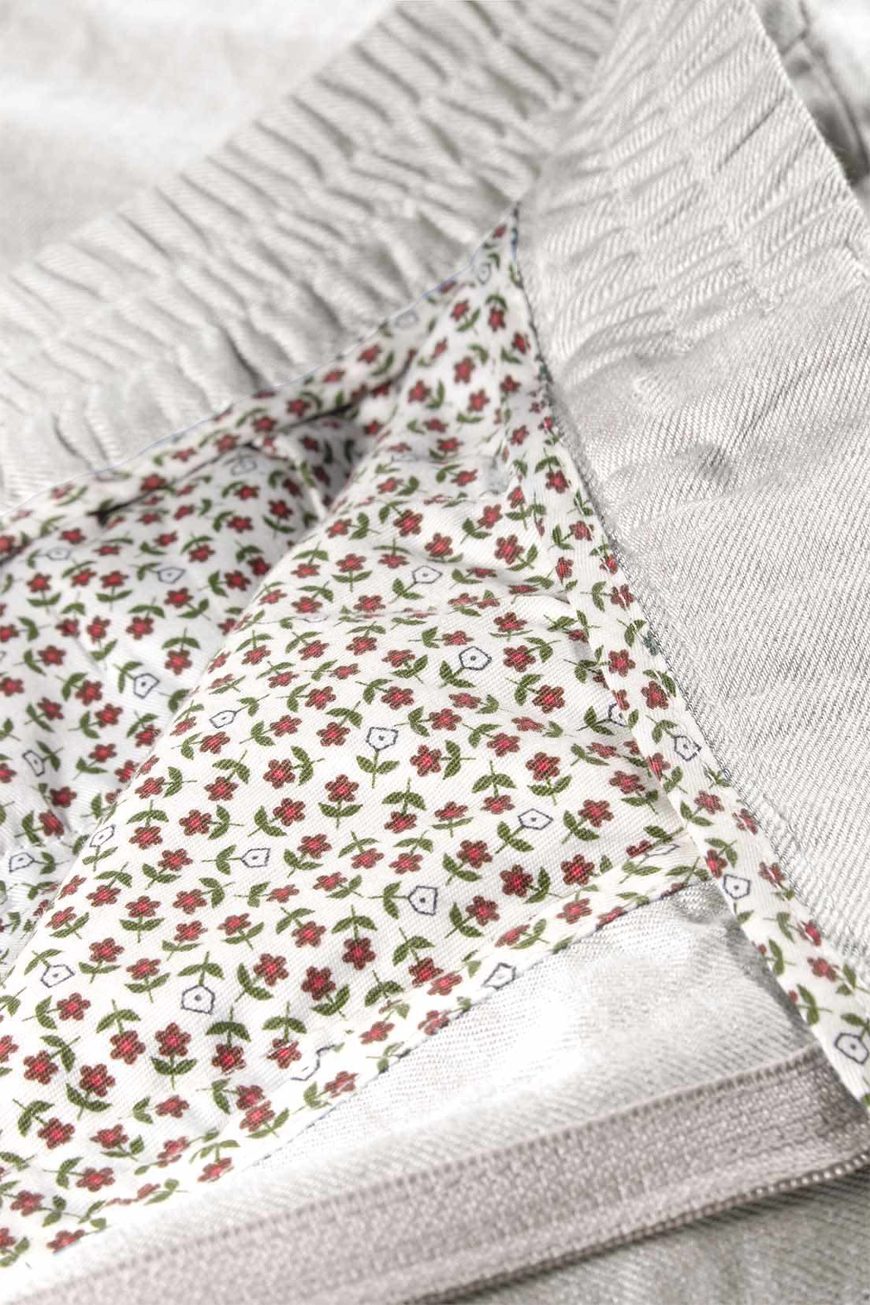 Pantalon à pinces léger gris clair - Image 9