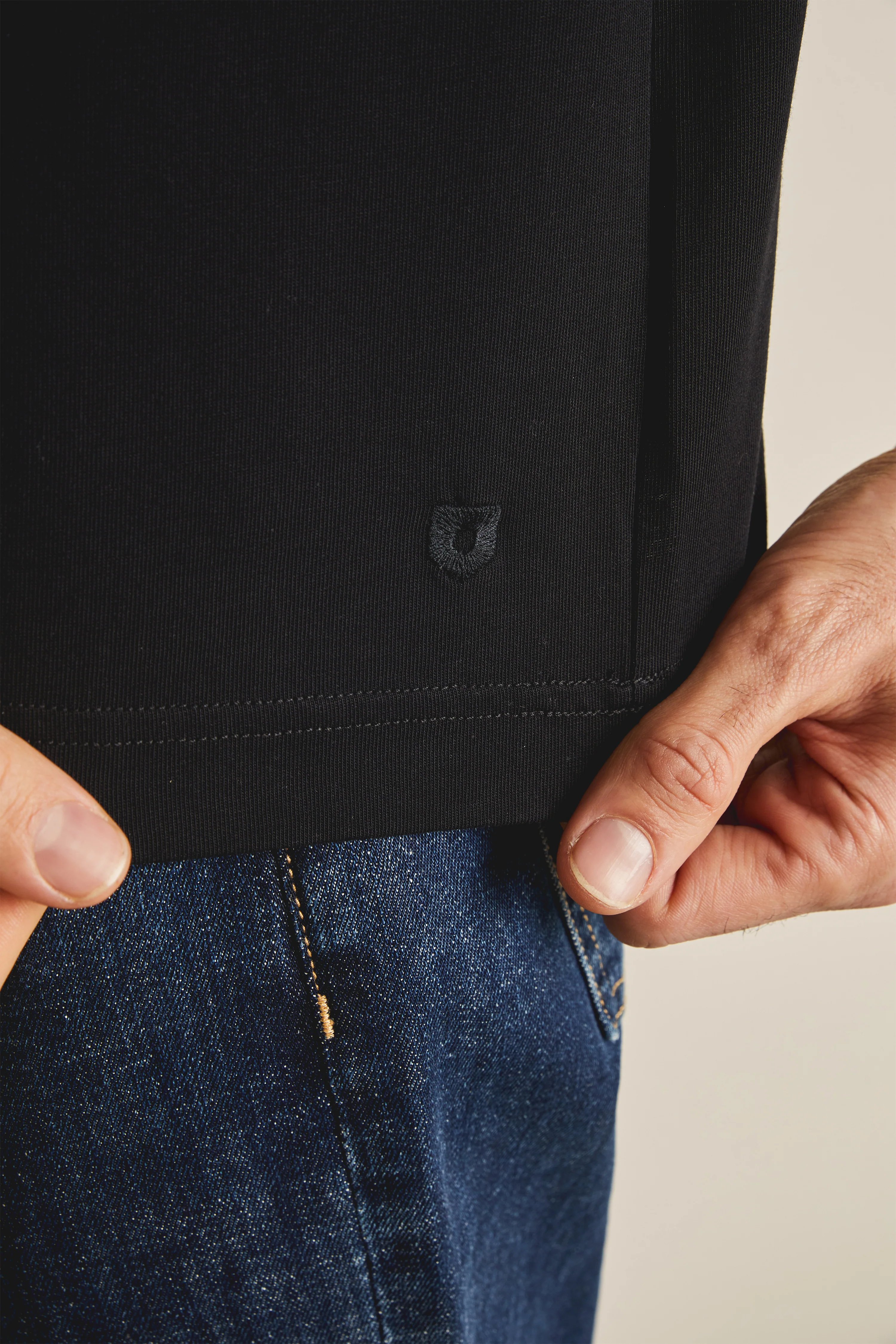 Tee-shirt noir - Image 8